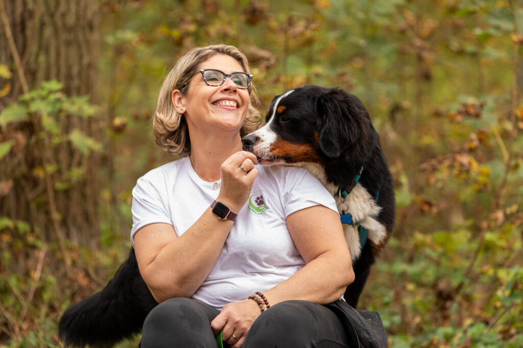 Valérie Mouilleseaux-Iches éducatrice canine indépendante et son chien